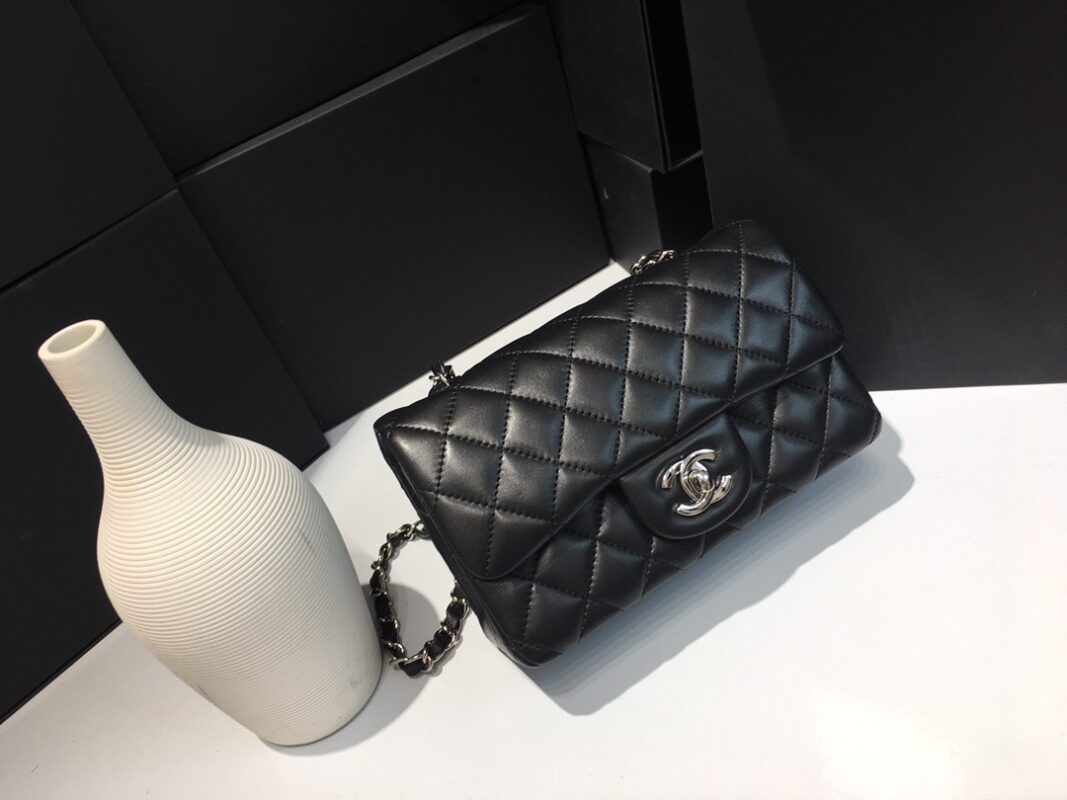 Chanel Classic Flap 20 Black