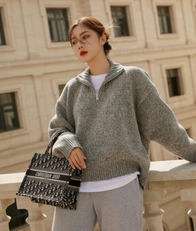 Dior Small Tote 26 Presbyopia Blue