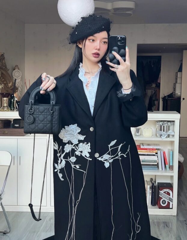 Lady Dior Medium Matte Black