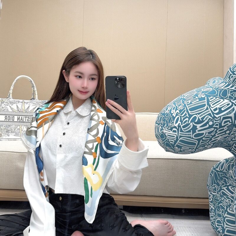 Hermes 2024 Minstrel Knight Scarf