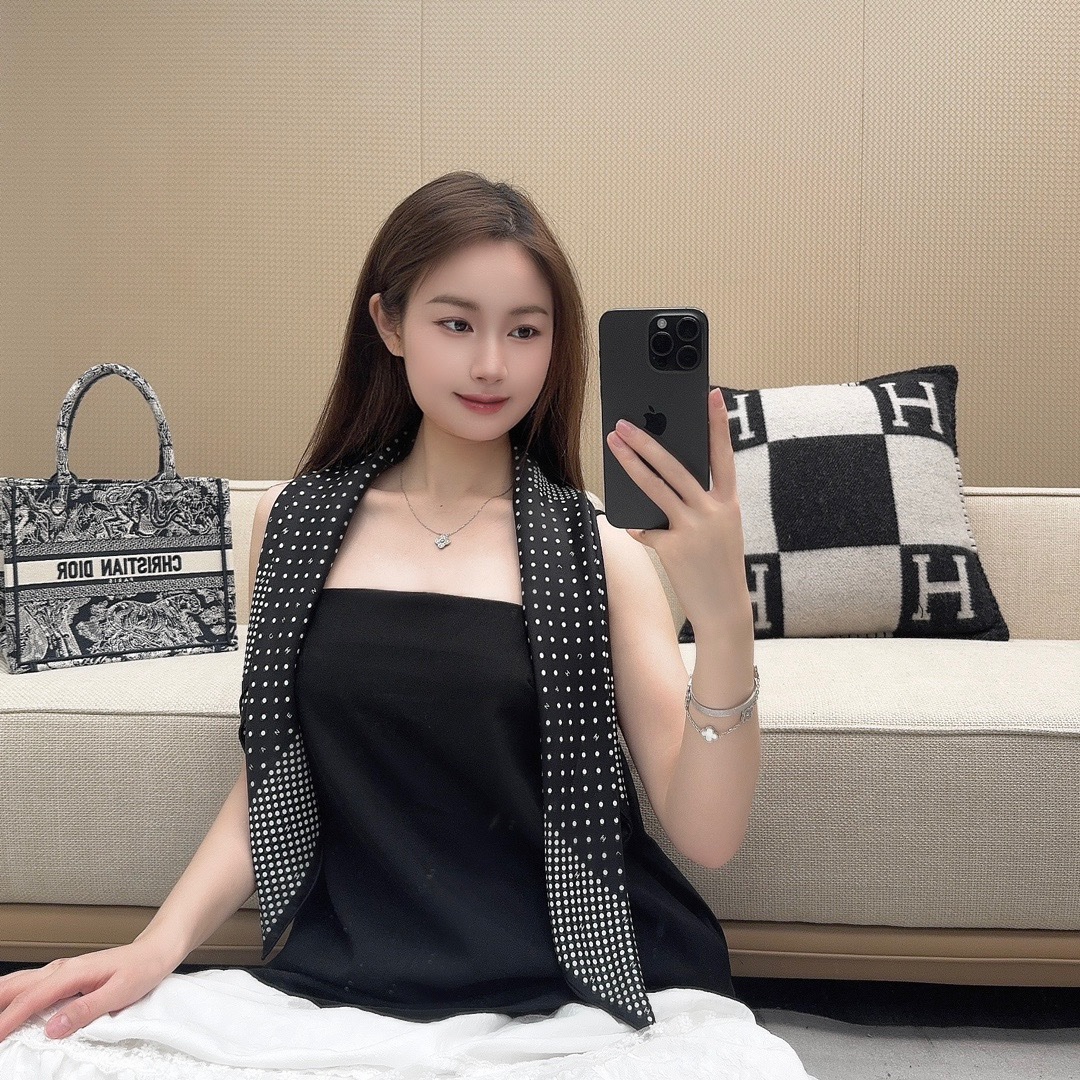 img_2477 Chanel 2024 Small Square Scarf 90x90cm 100% Silk - Image 1