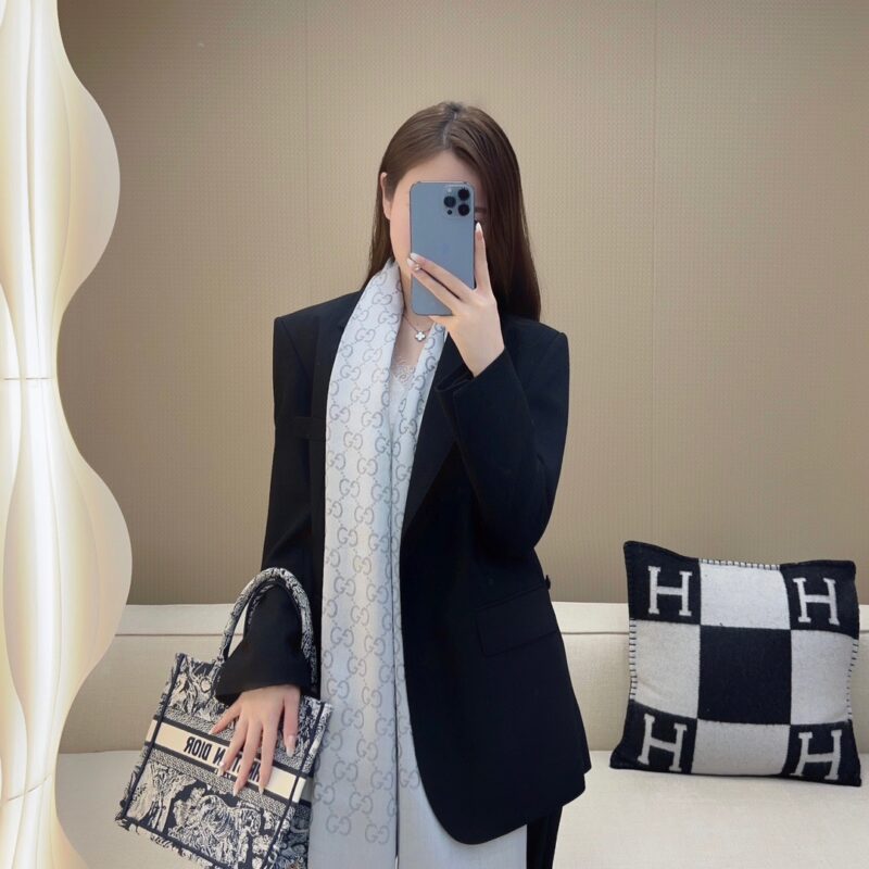 Gucci 2024 Jacquard Shawl Scarf