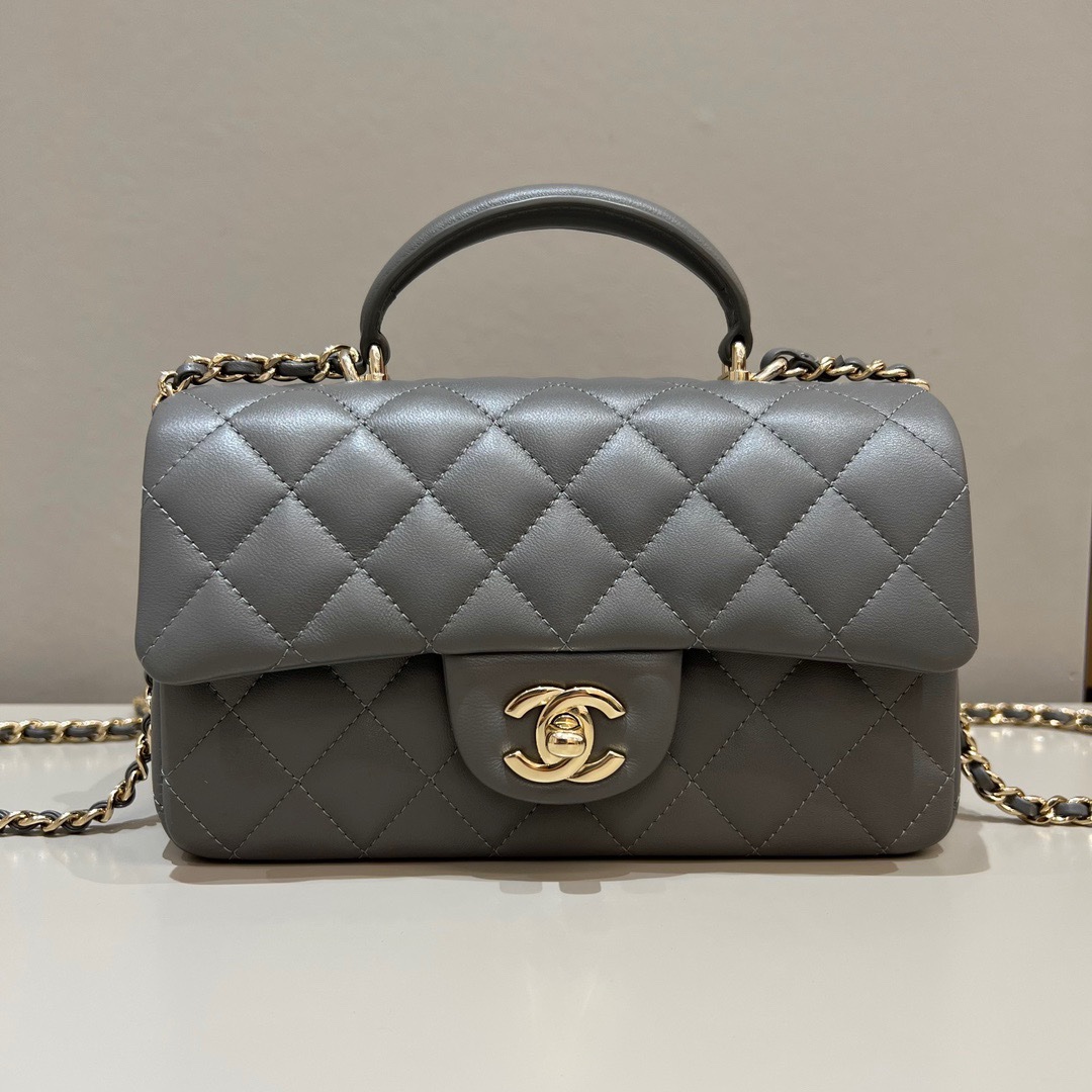Chanel 22A Mini Handle