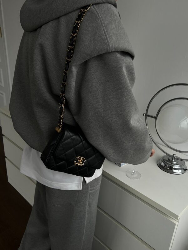 Chanel 23k Thick Chain Bag