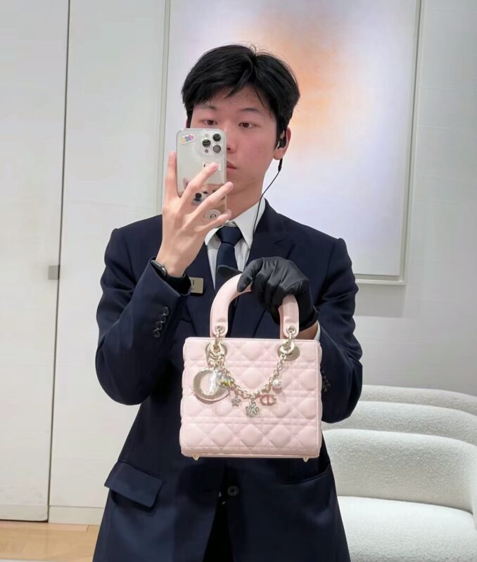 CD Four Grid Sheep Nude Powder