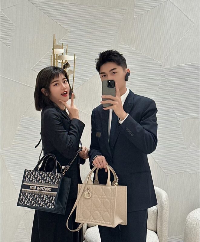 CD Tote 26 Presbyopia Blue