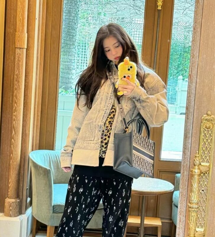 CD Tote 26 Presbyopia Blue