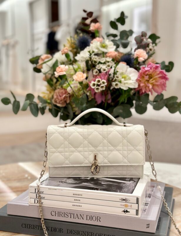 Dior WOC