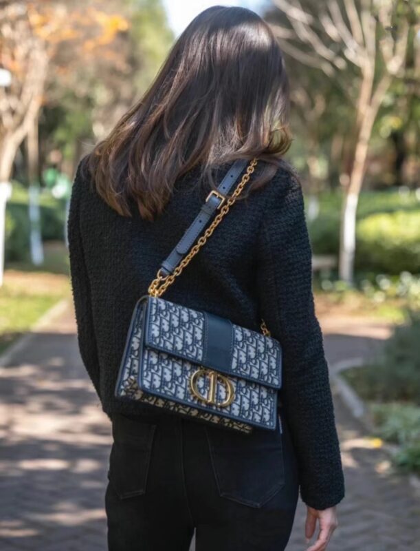 CD Montaigne 30 Chain Presbyopia