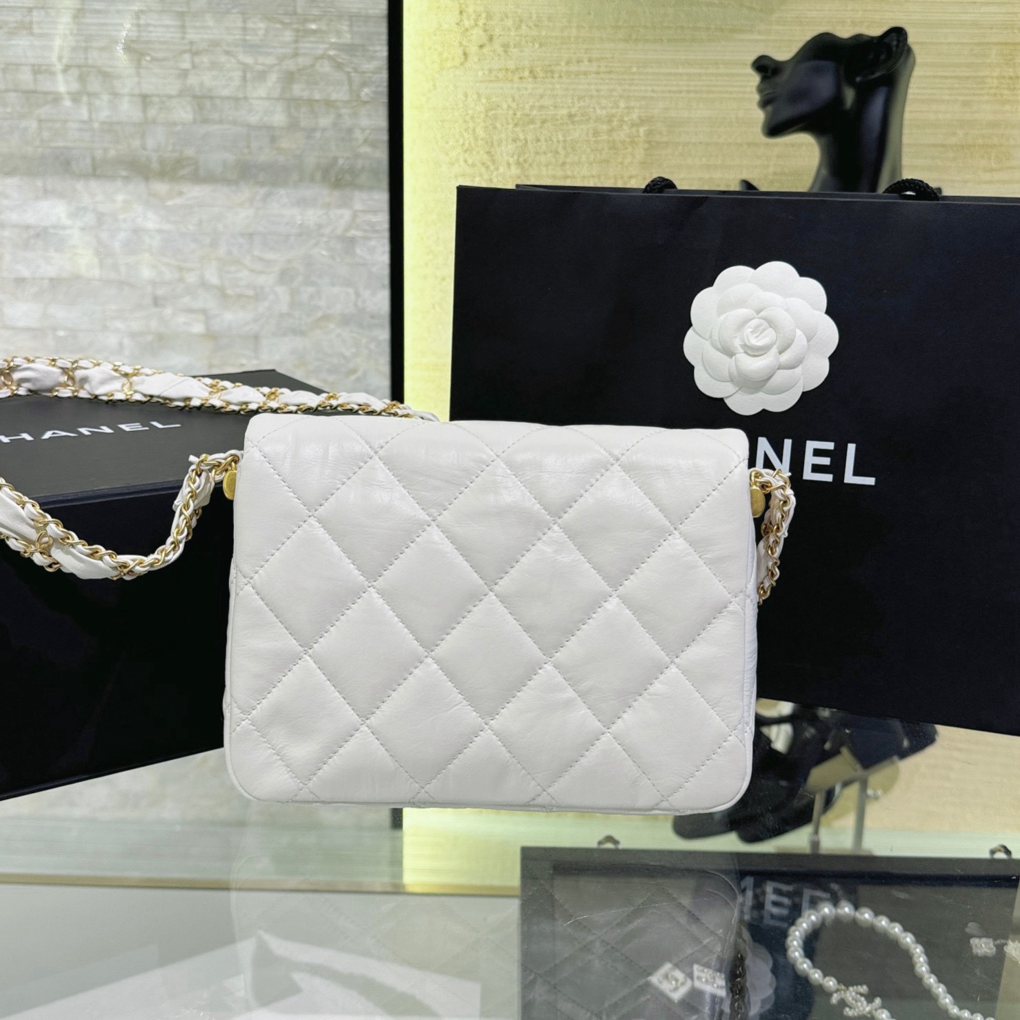 Chanel 23k Flap Shoulder Bag 20cm - Image 2