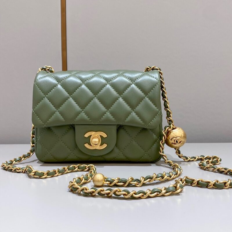 Chanel 18 Classic Flap Bag