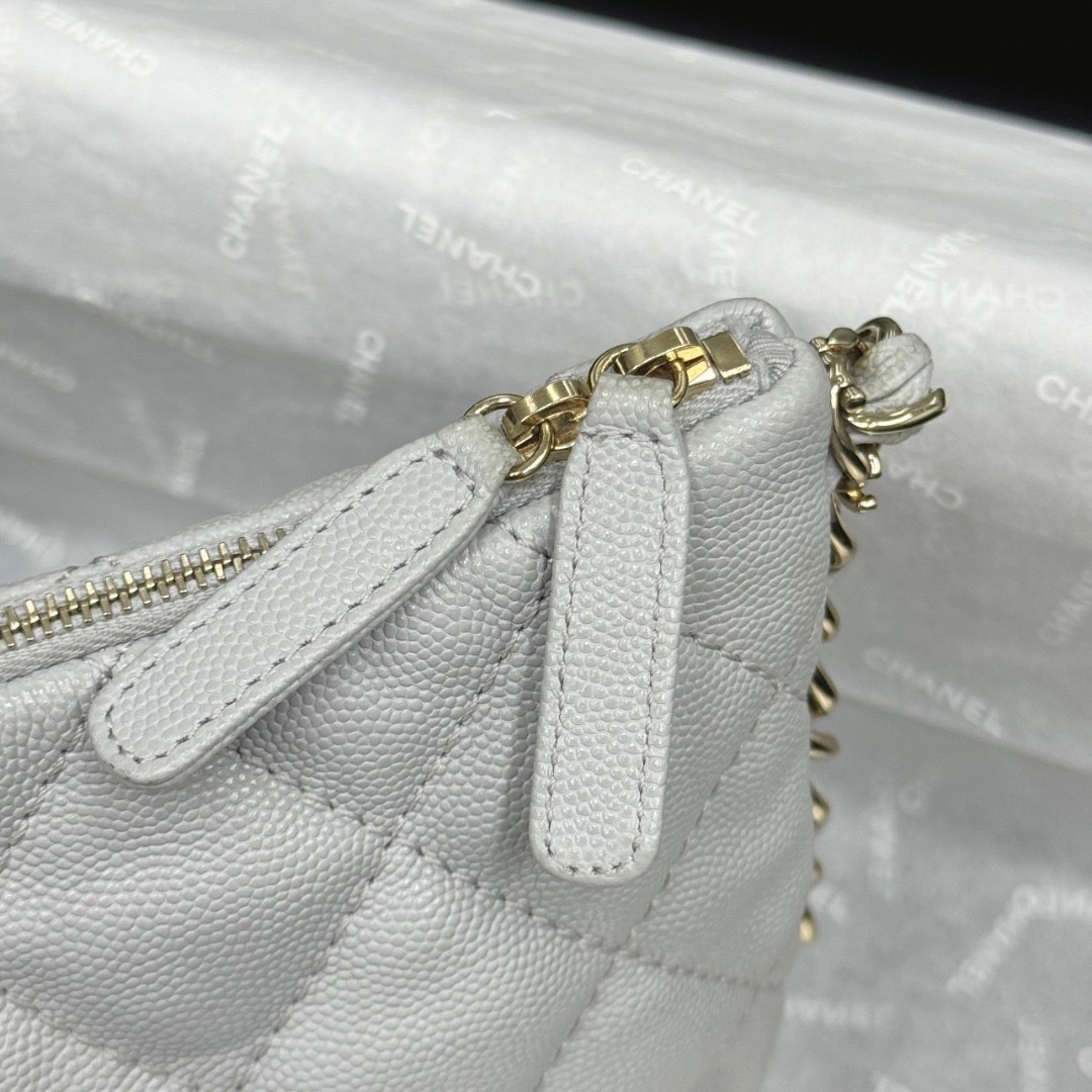 Chanel 24P Casual Style Bag - Image 8