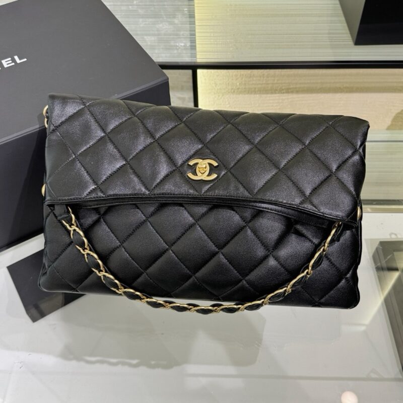 Chanel 24P Hobo Underarm Bag