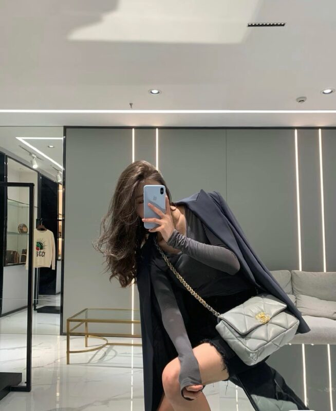 Chanel 19 Bag Light Grey 26cm