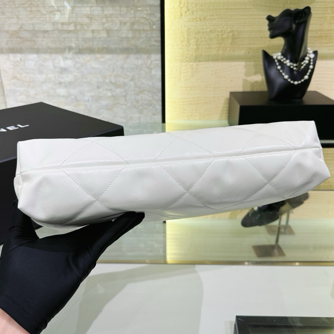 Chanel 22 Underarm Bag 45cm - Image 3
