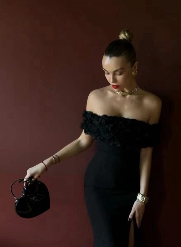 Alaïa Le Coeur Leather Shoulder Bag