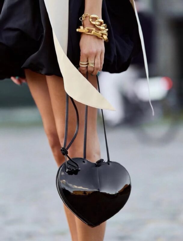 Alaïa Le Coeur Leather Shoulder Bag