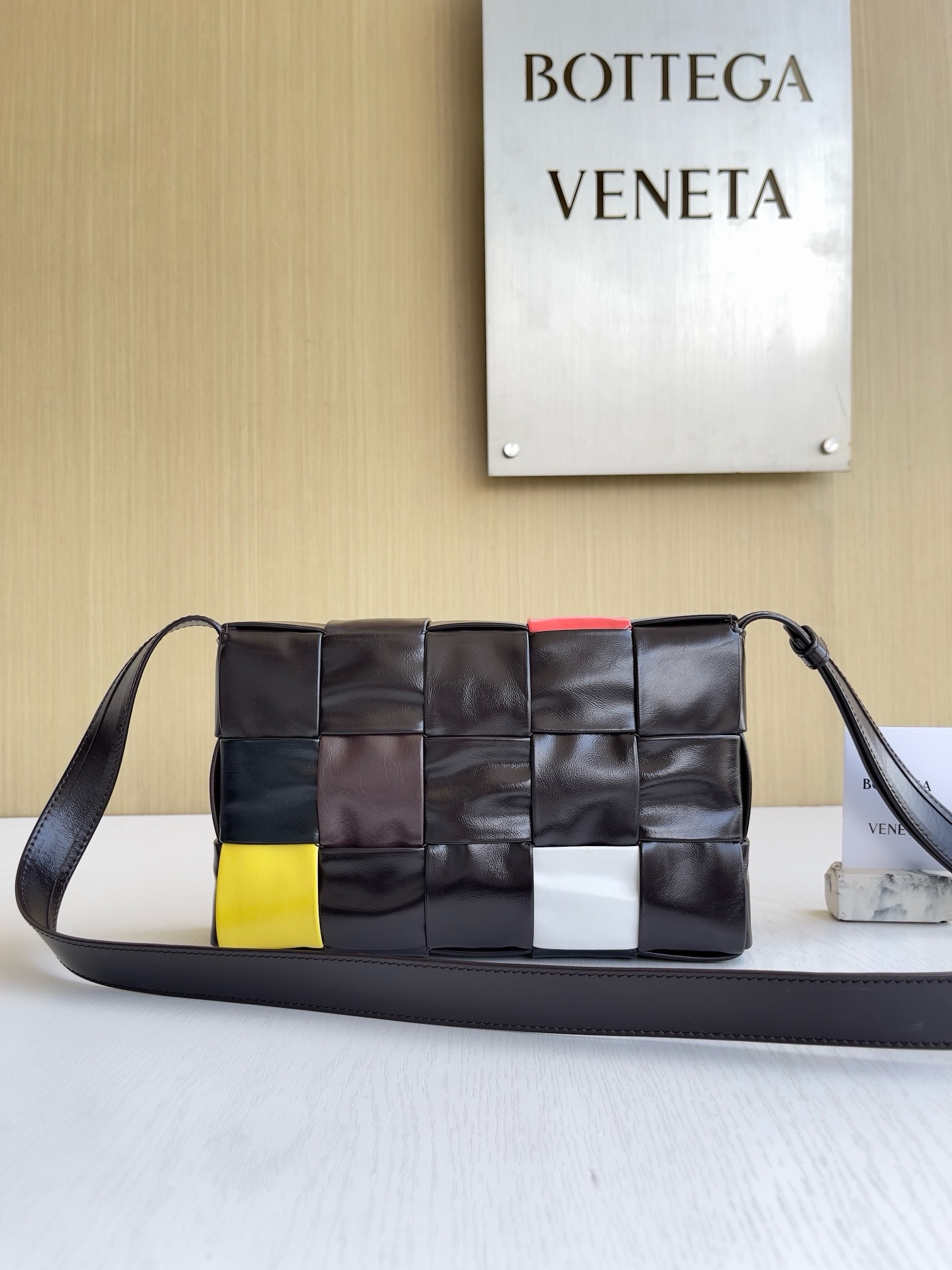 Bottega Veneta Cassette Bag - Image 3