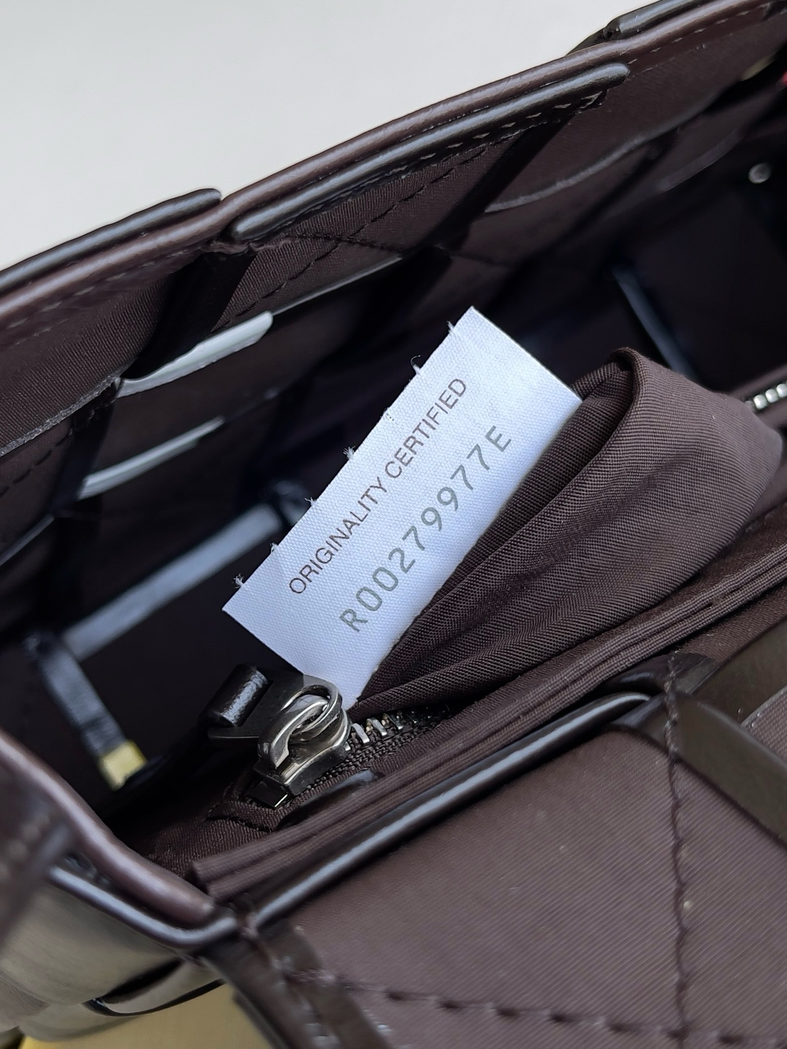 Bottega Veneta Cassette Bag - Image 9