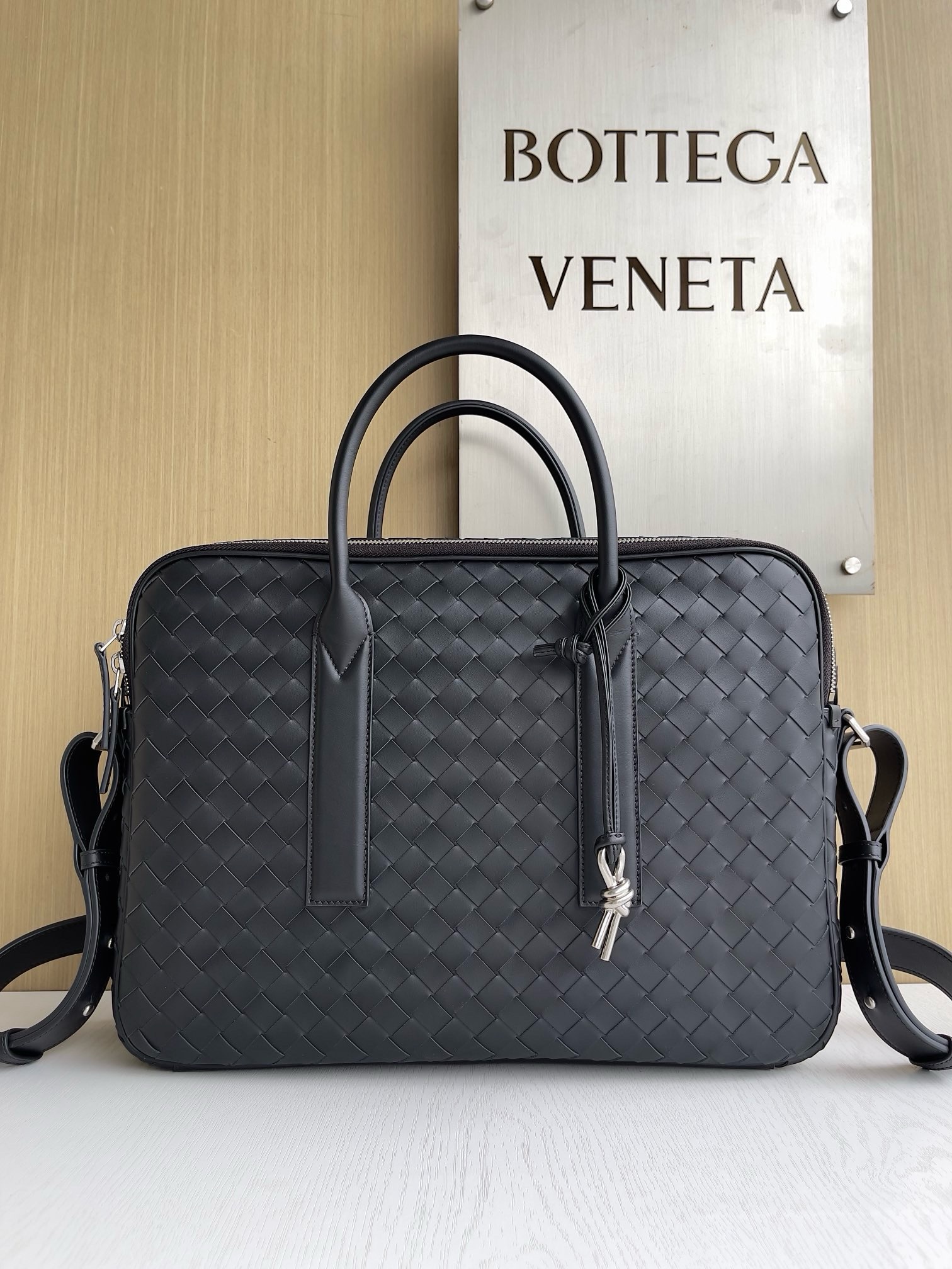 Bottega Veneta Bag - Image 9