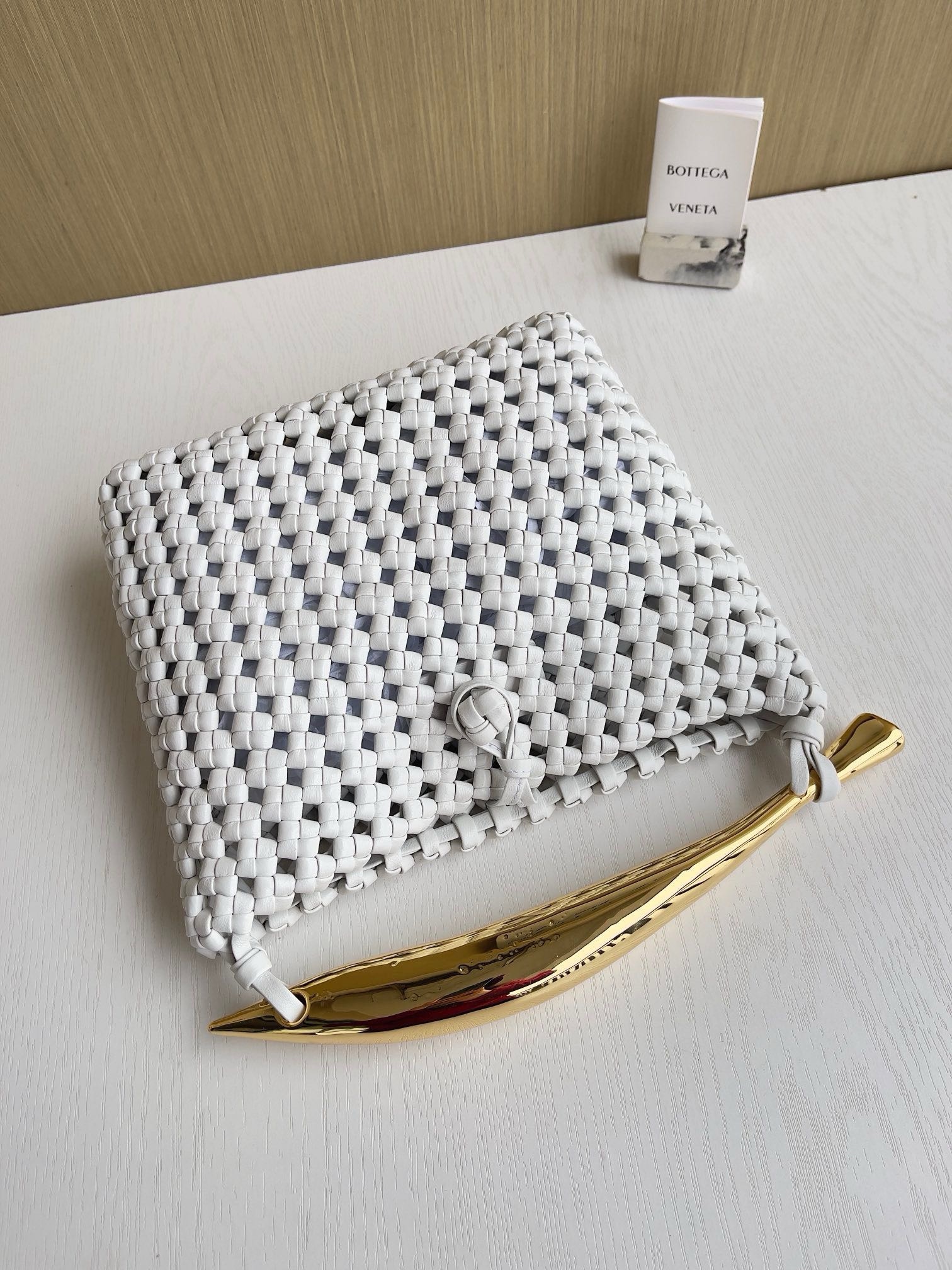 Bottega Veneta Bag - Image 9