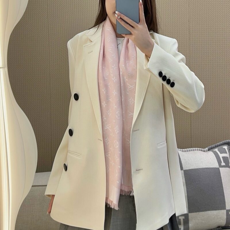 LV Jacquard Letters 140x140cm