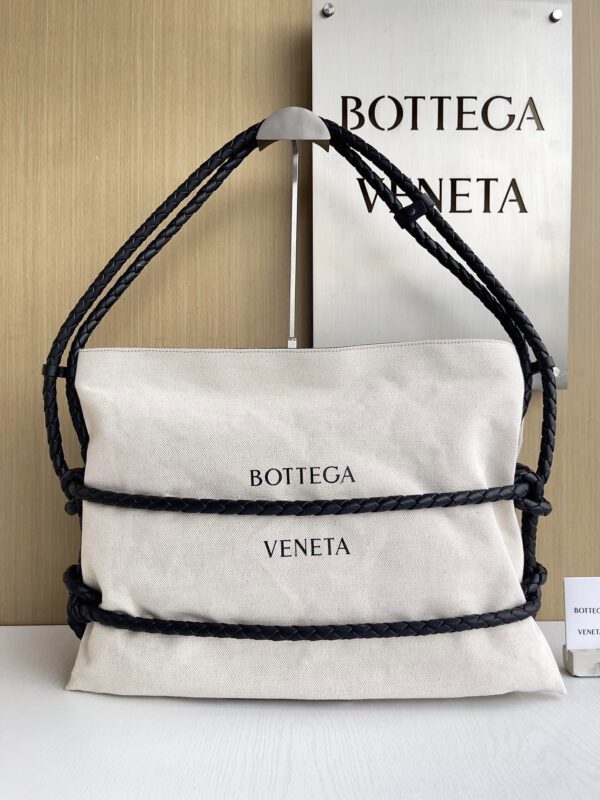 Bottega Veneta Bag