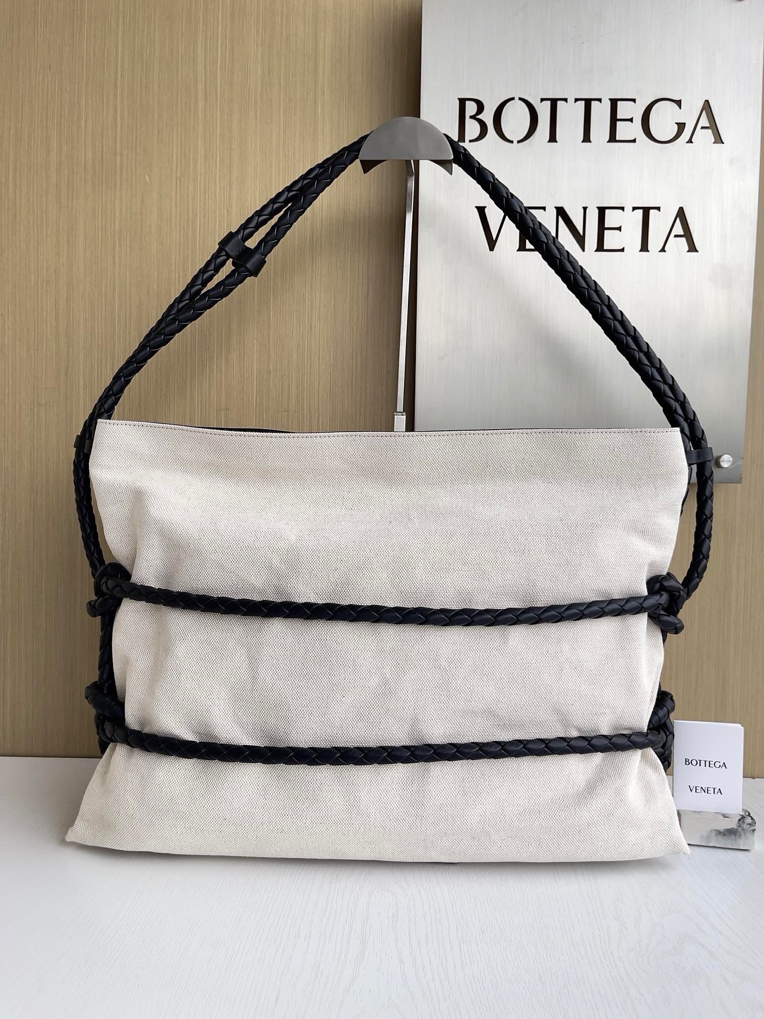 Bottega Veneta Bag - Image 9
