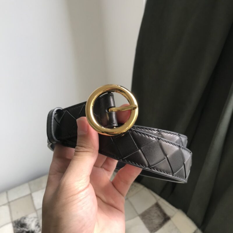 BV Women’s Large Grid Braided Black