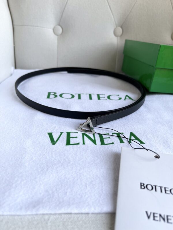 BV Women’s Narrow Belt Black