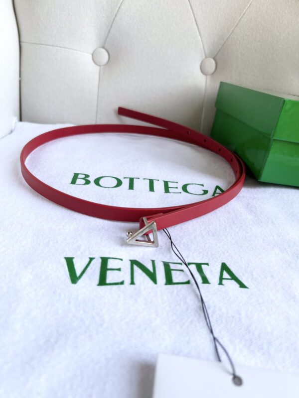 BV Women’s Narrow Belt Chinese Red