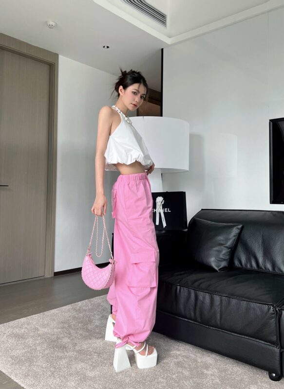 Chanel 23P Crescent Bag Pink 20cm