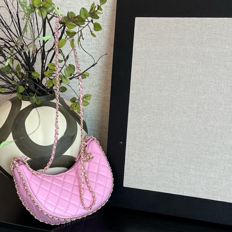 Chanel 23P Crescent Bag Pink 20cm