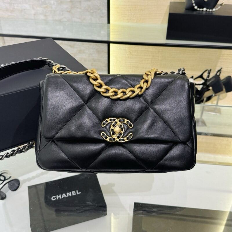 Chanel 19Bag Small Black Bag 26cm