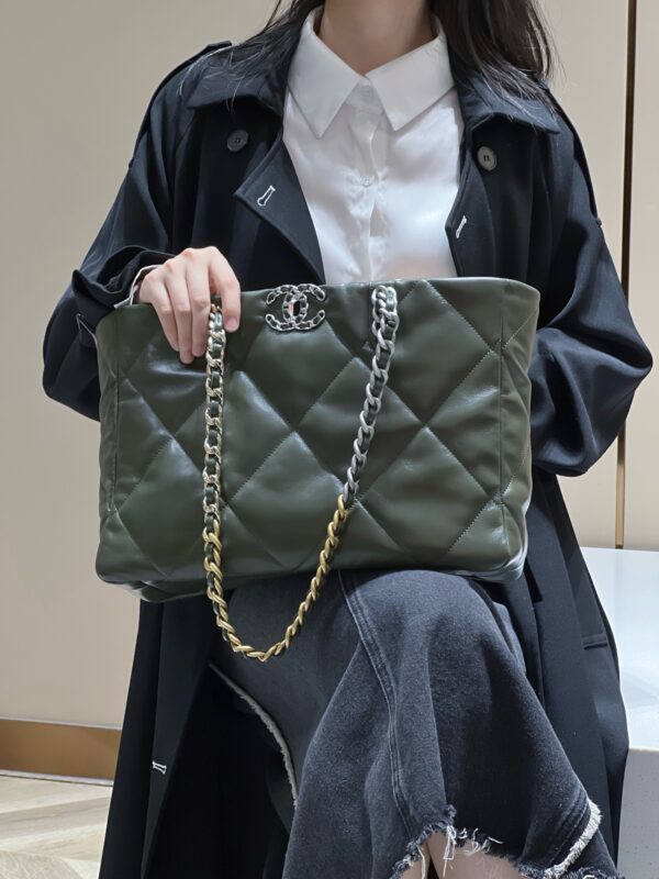 Chanel 19 Shopping Tote Cuban Green