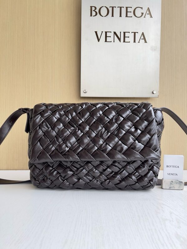 Bottega Veneta Rumple Leather Messenger Bag