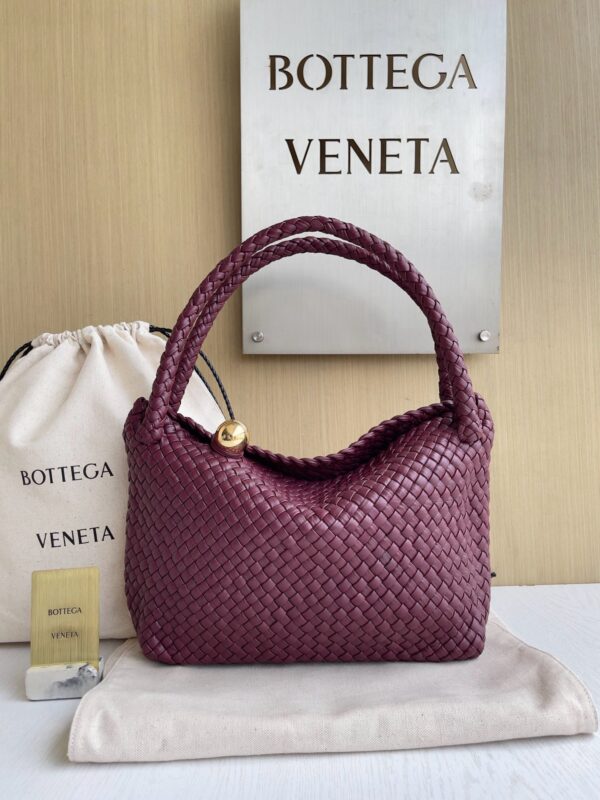 BV Tosca Shoulder Bag