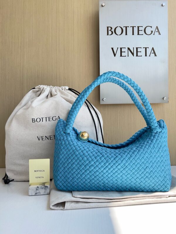 BV Tosca Shoulder Bag