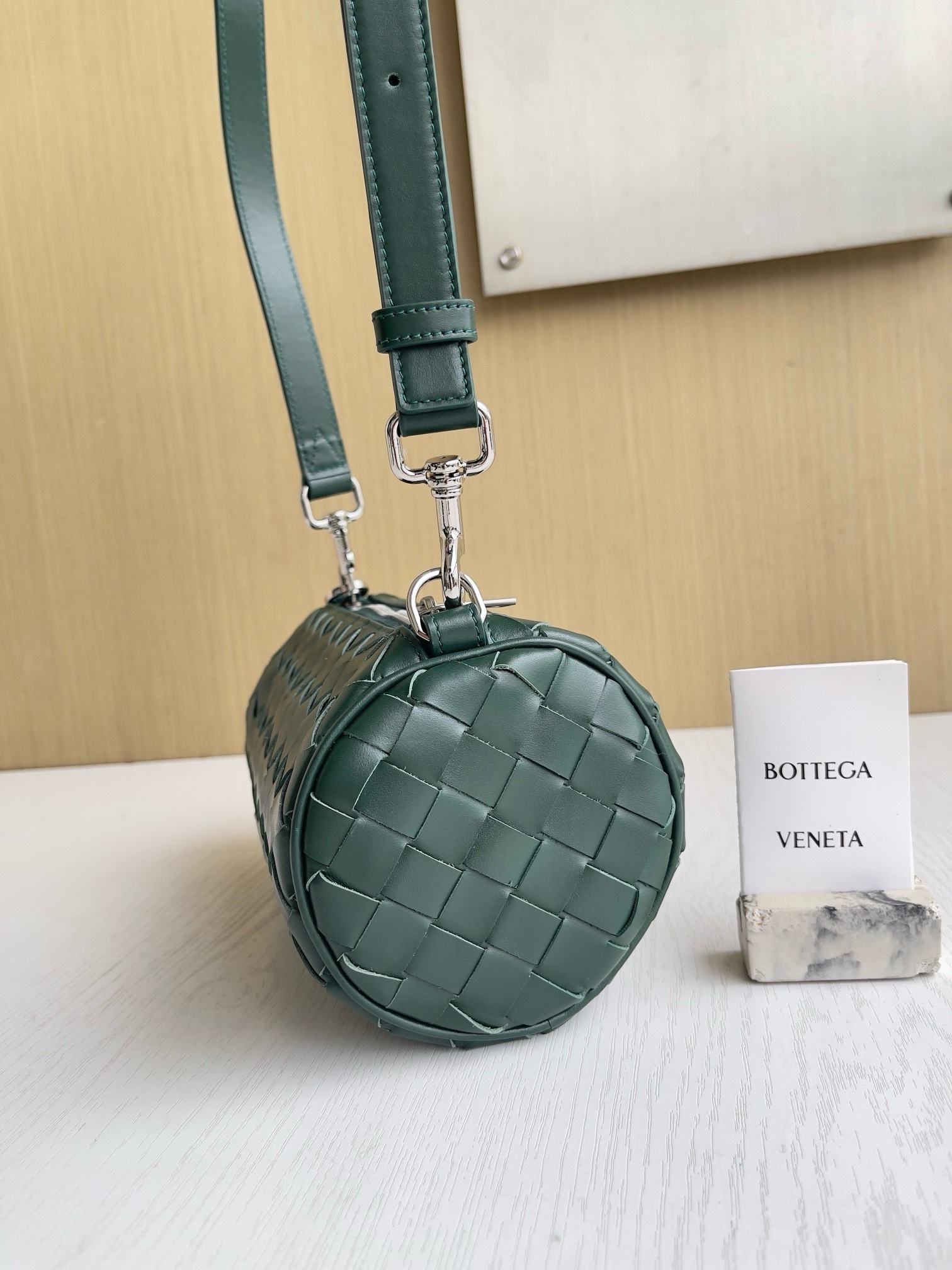 BV Intrecciato Barrel Pouch Crossbody Bag - Image 3