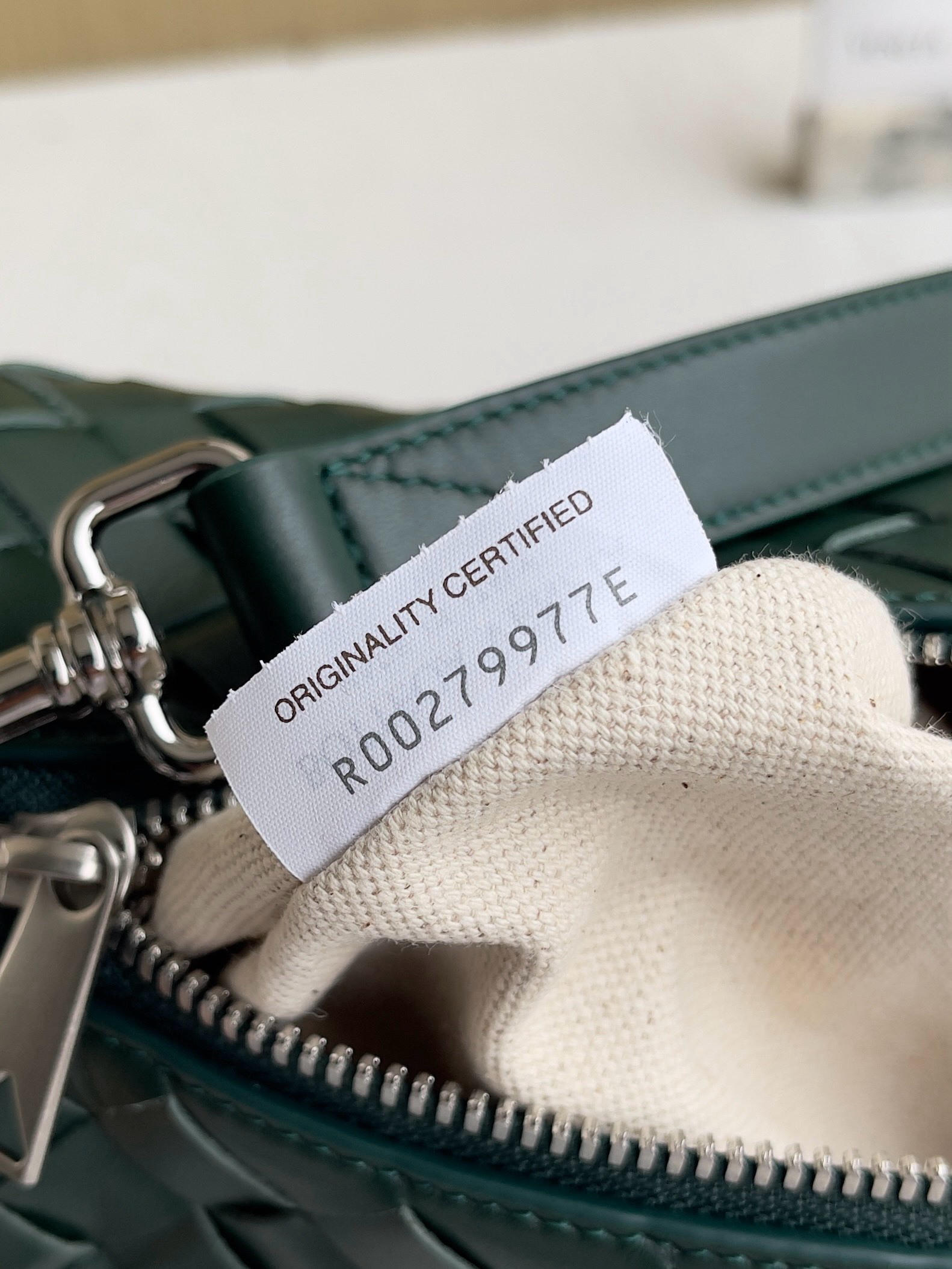 BV Intrecciato Barrel Pouch Crossbody Bag - Image 8