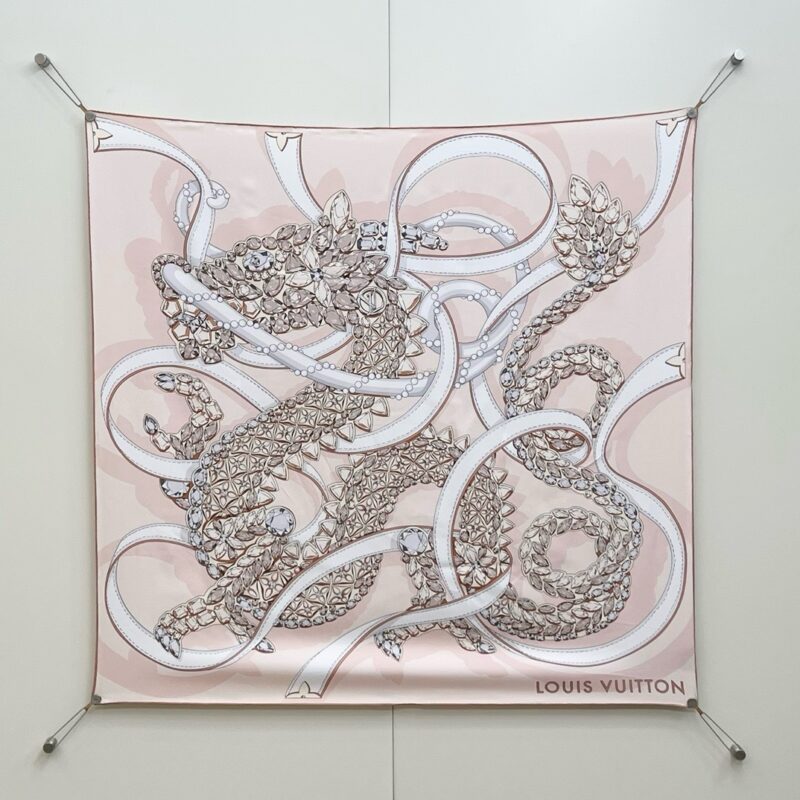 LV Precious Dragon 90x90cm 100% Silk