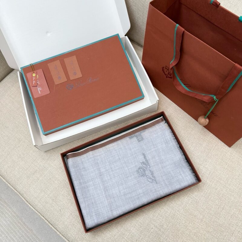 Loro Piana Scarf 190x90cm 100% Cashmere