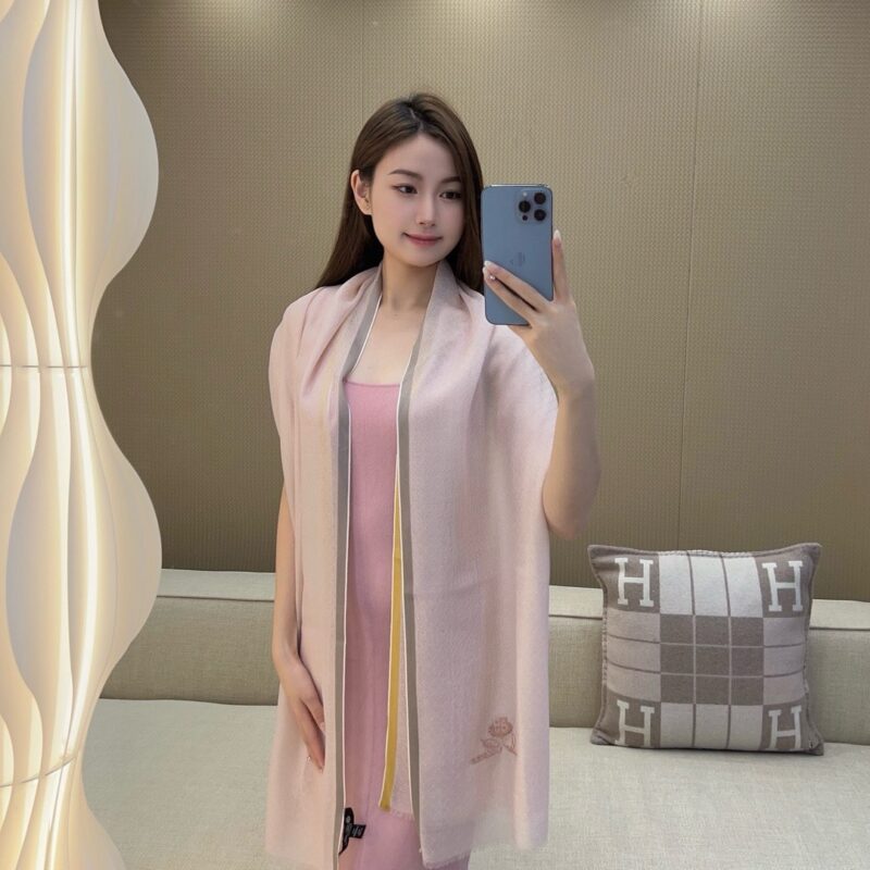 Loro Piana Scarf 190x90cm 100% Cashmere