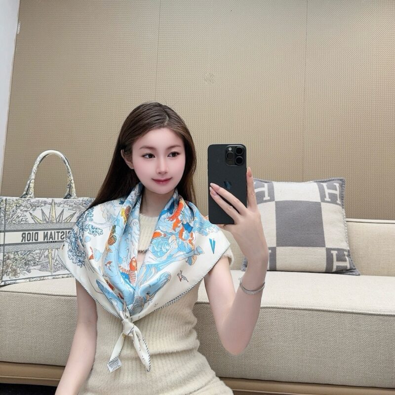 Hermès My Clouds Scarf 90x90cm 100% Silk