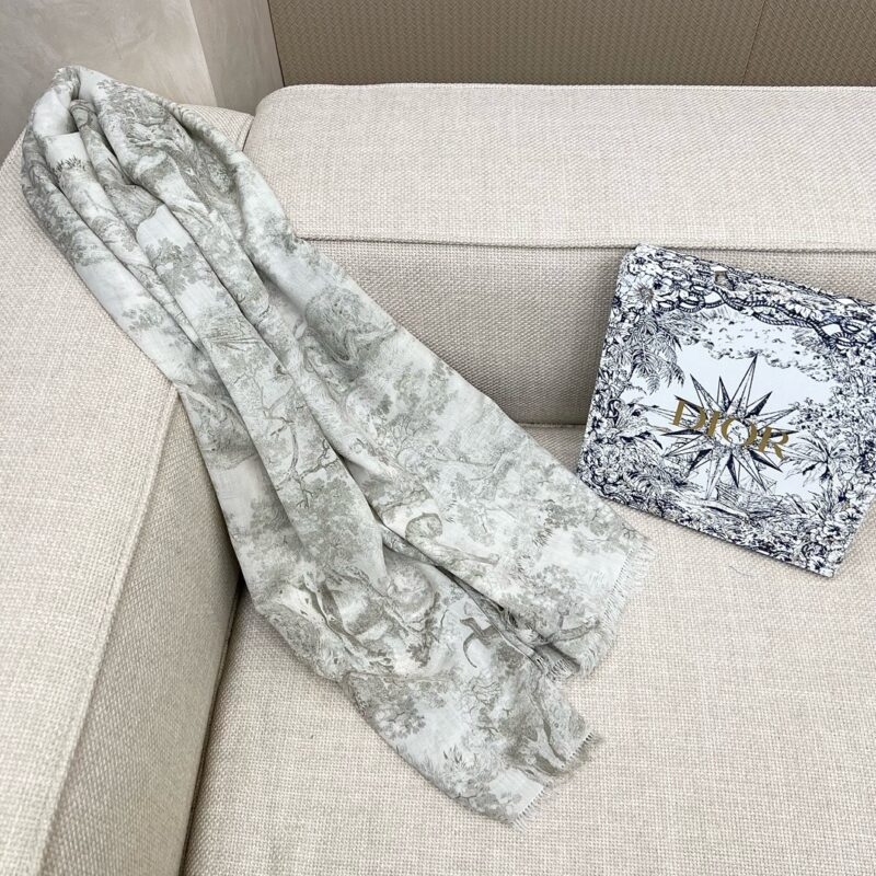 Dior Animal World Scarf 130x170cm 70% Wool 30% Cashmere