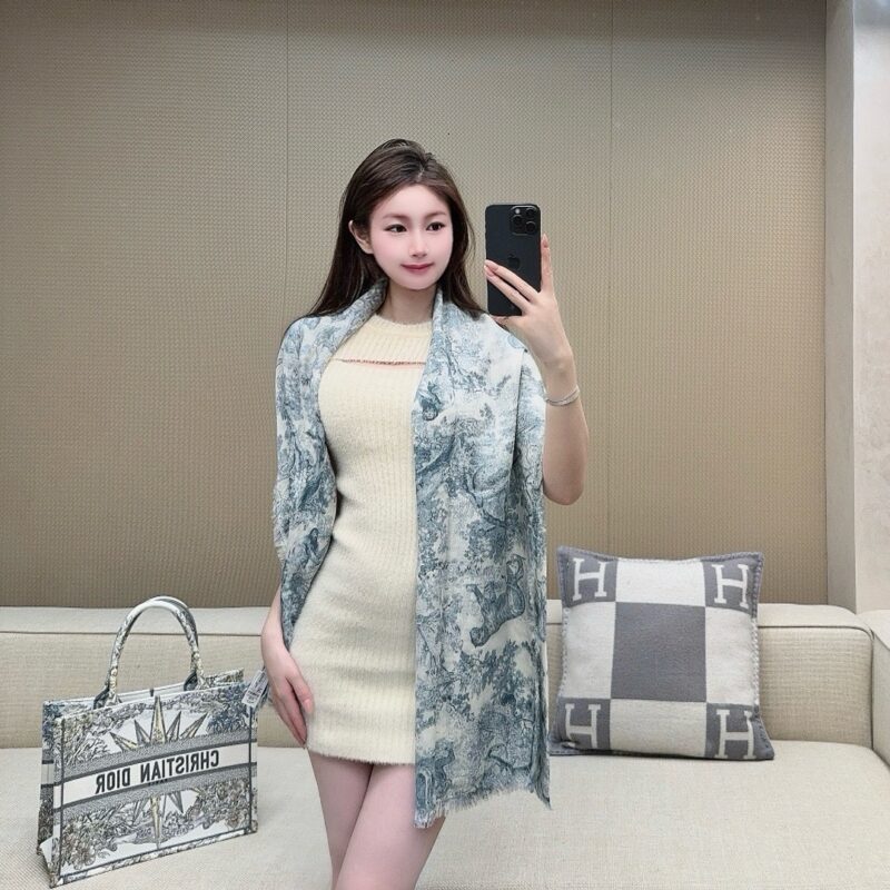 Dior Animal World Scarf 130x170cm 70% Wool 30% Cashmere