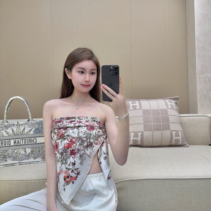 Dior Plant Flower Scarf 90x90cm 100% Silk