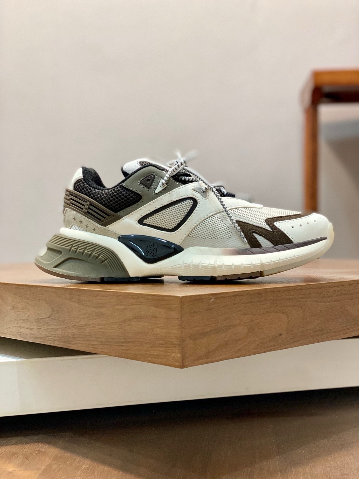 img_3972 Amiri Men's Casual Sports Sneakers - Image 1