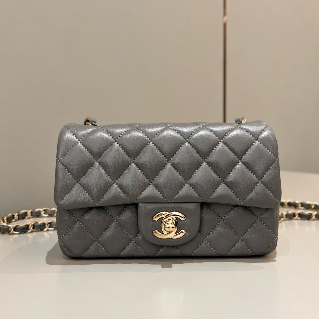 Chanel classic 20cm shop