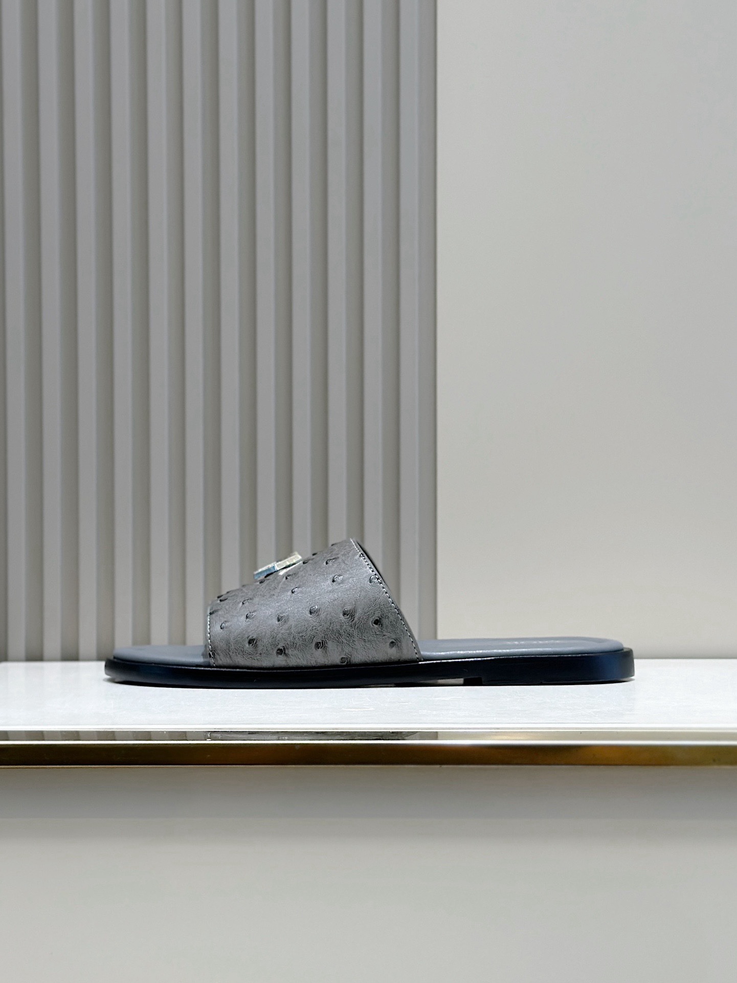 img_4249 Dior Alias Men's Leather Slippers - Image 1